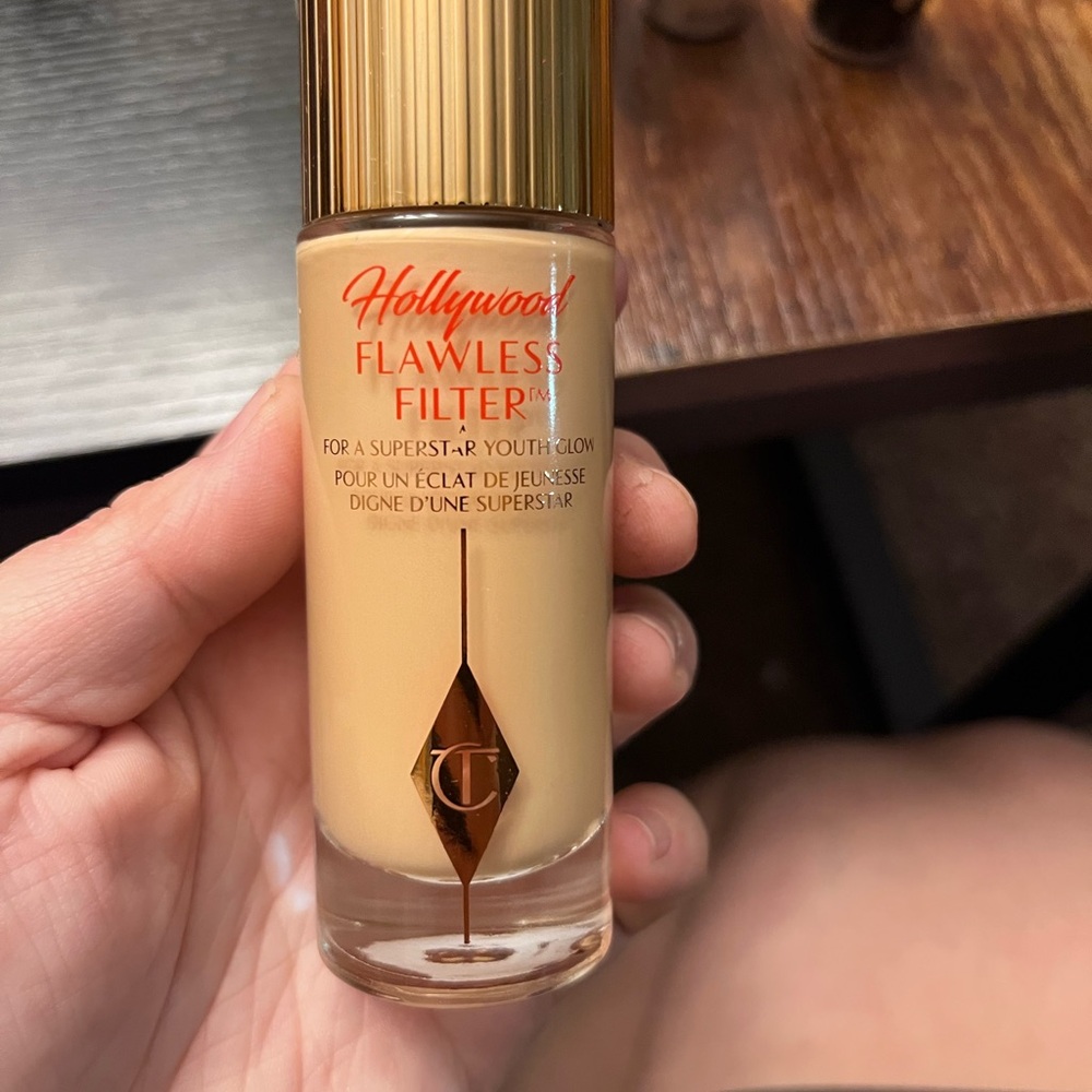 Charlotte Tilbury Hollywood Flawless Filter - Tan